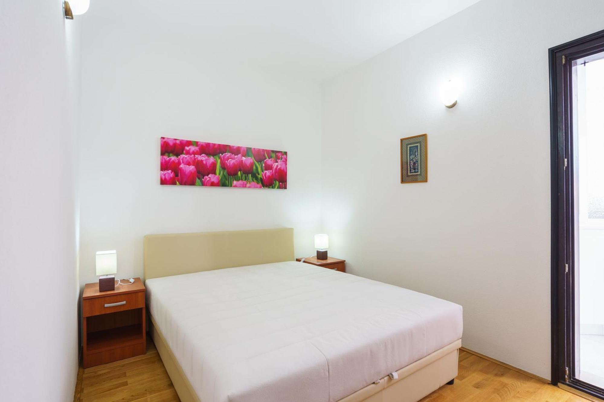 Apartments Zezelj Свети-Стефан Экстерьер фото
