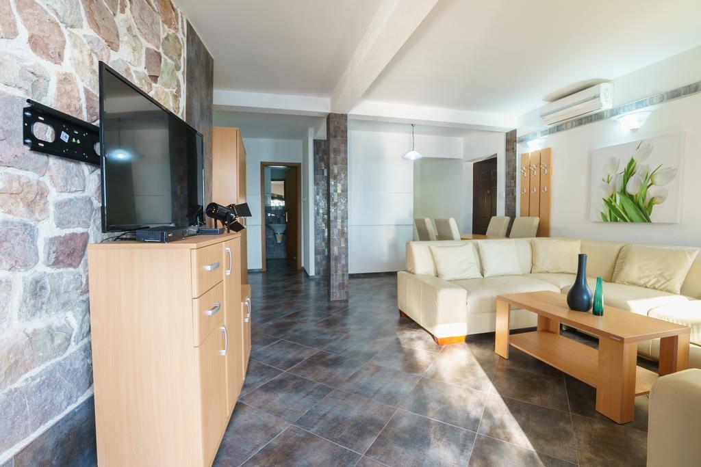 Apartments Zezelj Свети-Стефан Экстерьер фото