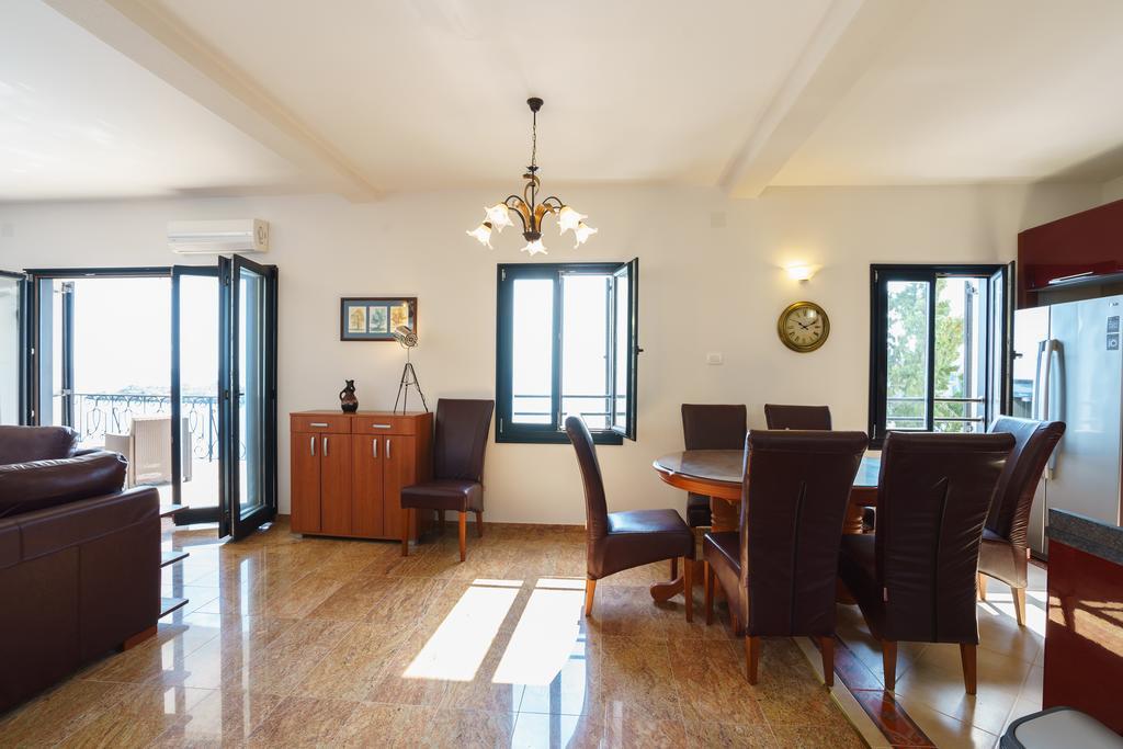 Apartments Zezelj Свети-Стефан Экстерьер фото