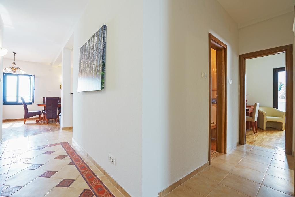 Apartments Zezelj Свети-Стефан Экстерьер фото