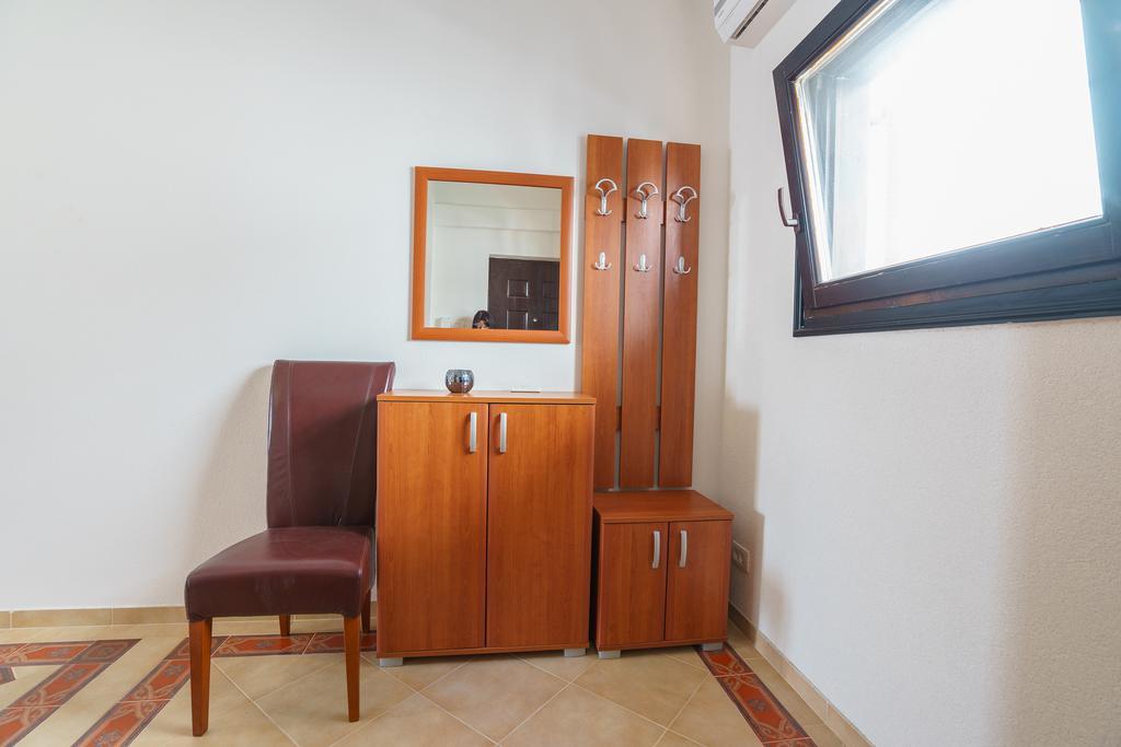 Apartments Zezelj Свети-Стефан Экстерьер фото