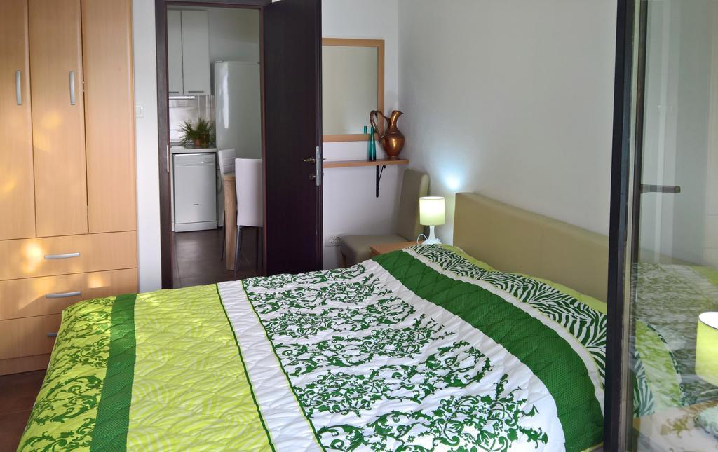 Apartments Zezelj Свети-Стефан Экстерьер фото