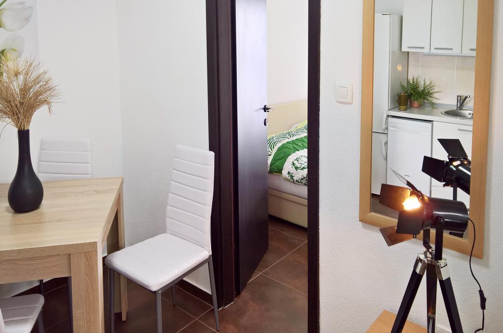 Apartments Zezelj Свети-Стефан Экстерьер фото